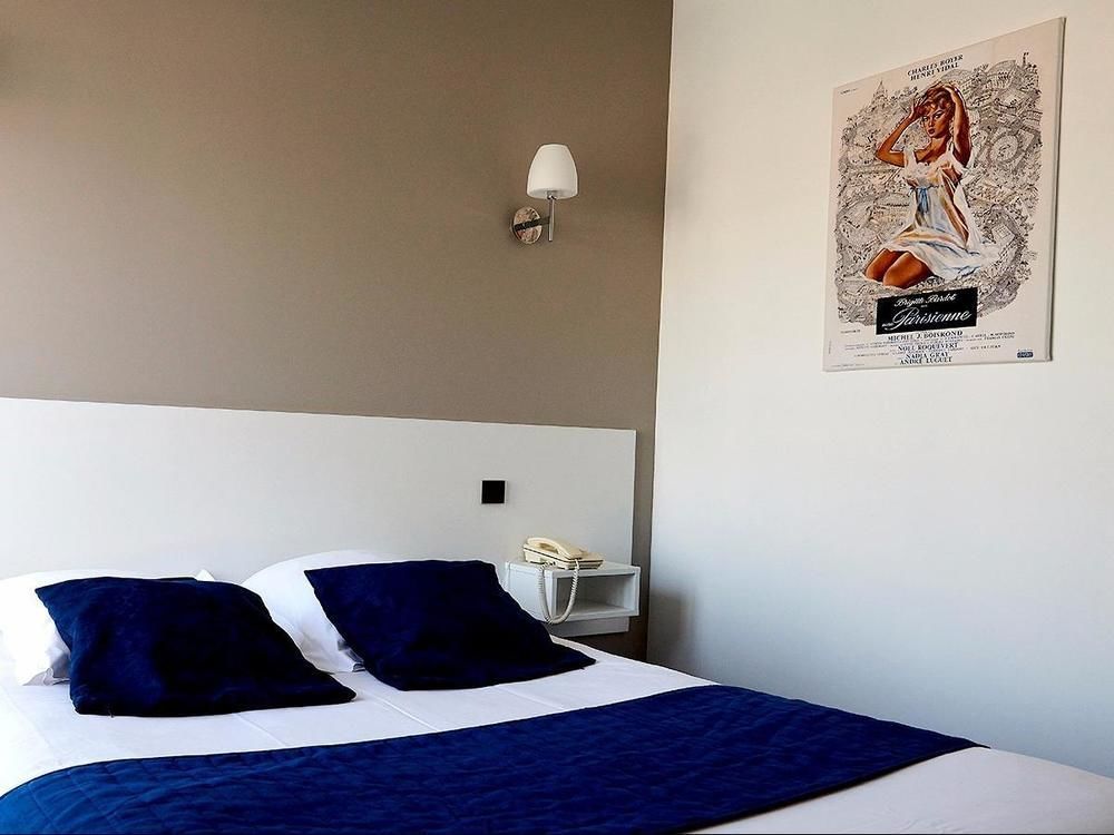 Logis Hotel Le Grand Cerf Ernée Kültér fotó